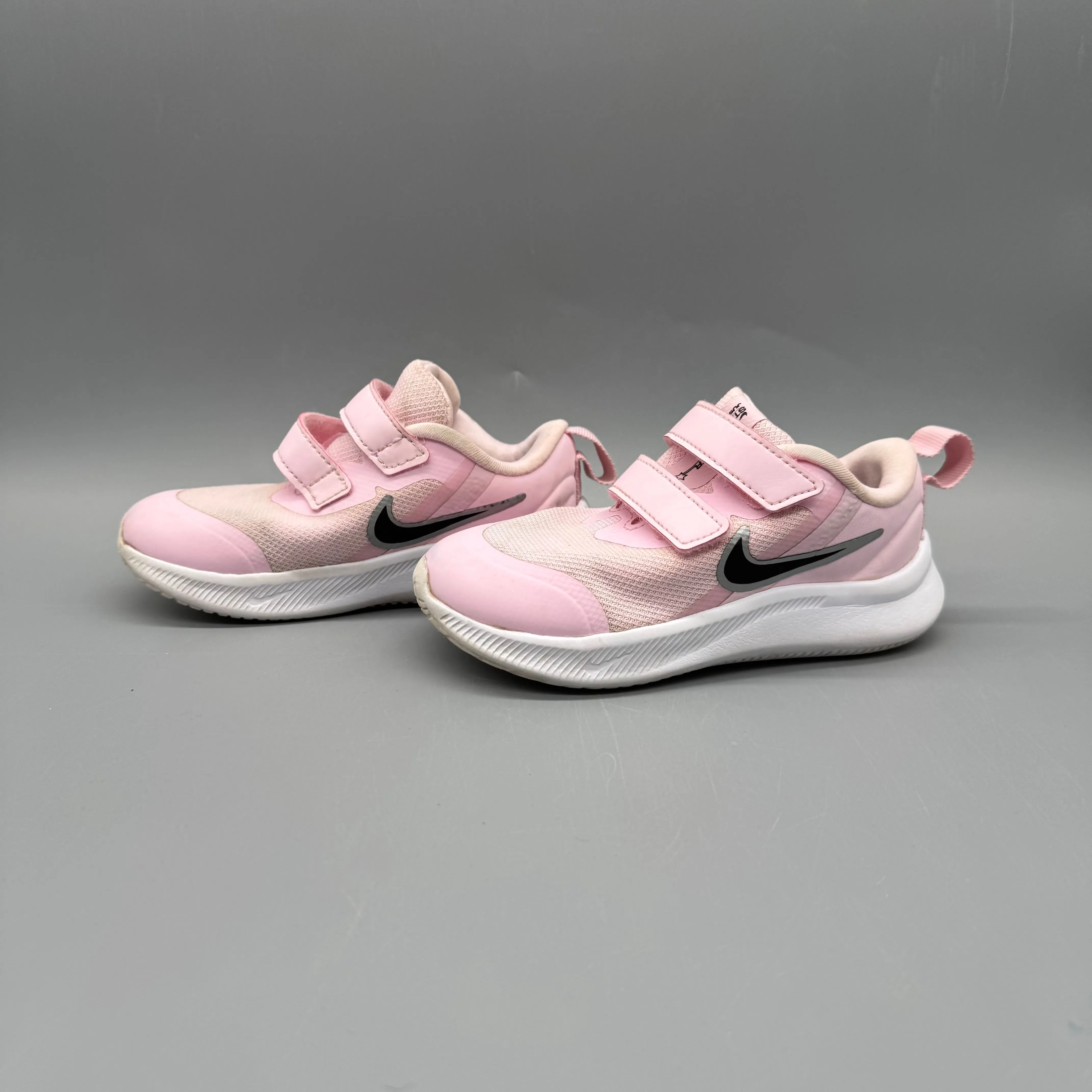 Nike / Running Shoes / US8 All-around durability Shock-absorbent materials