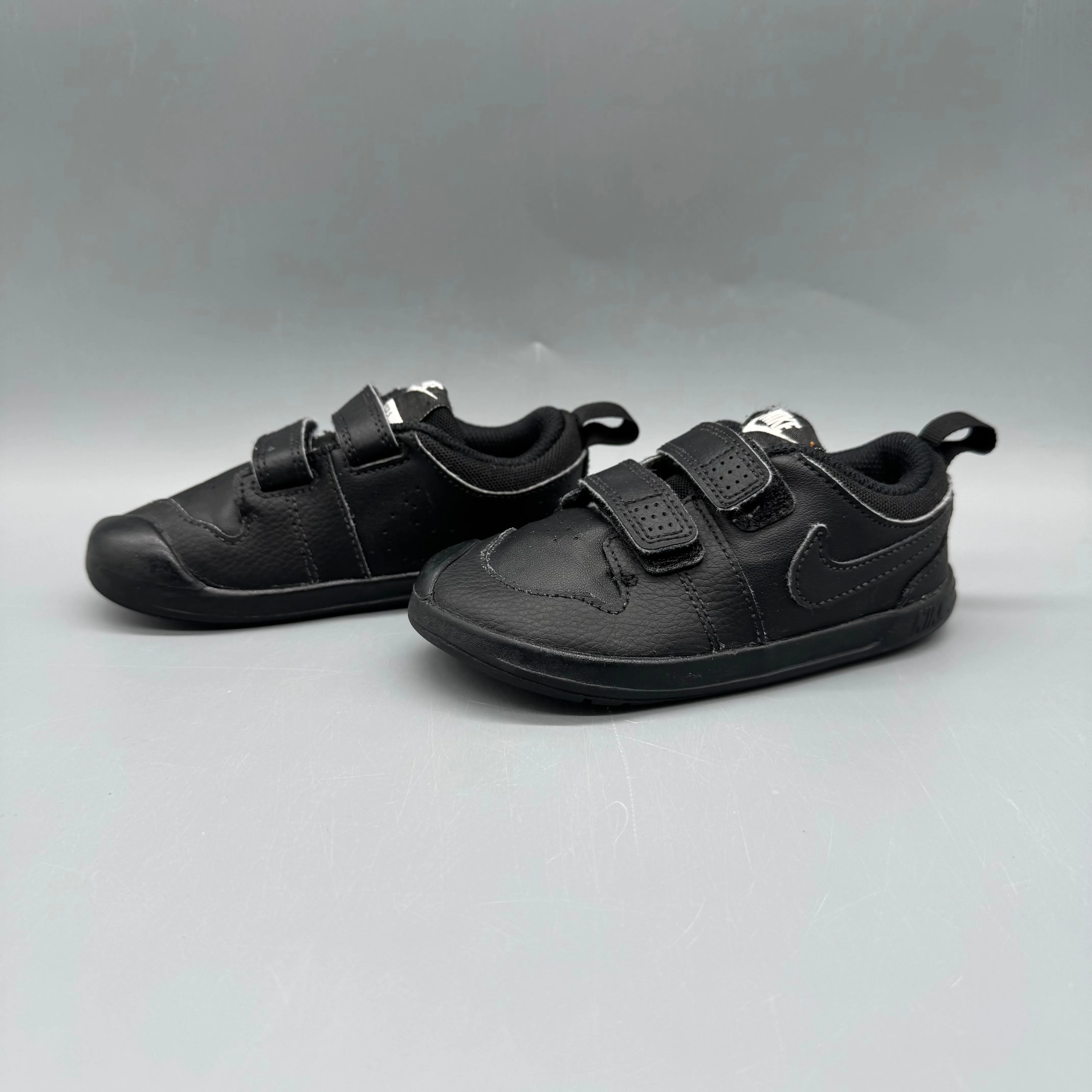 Nike / Running Shoes / US8 Leading Heel Support
