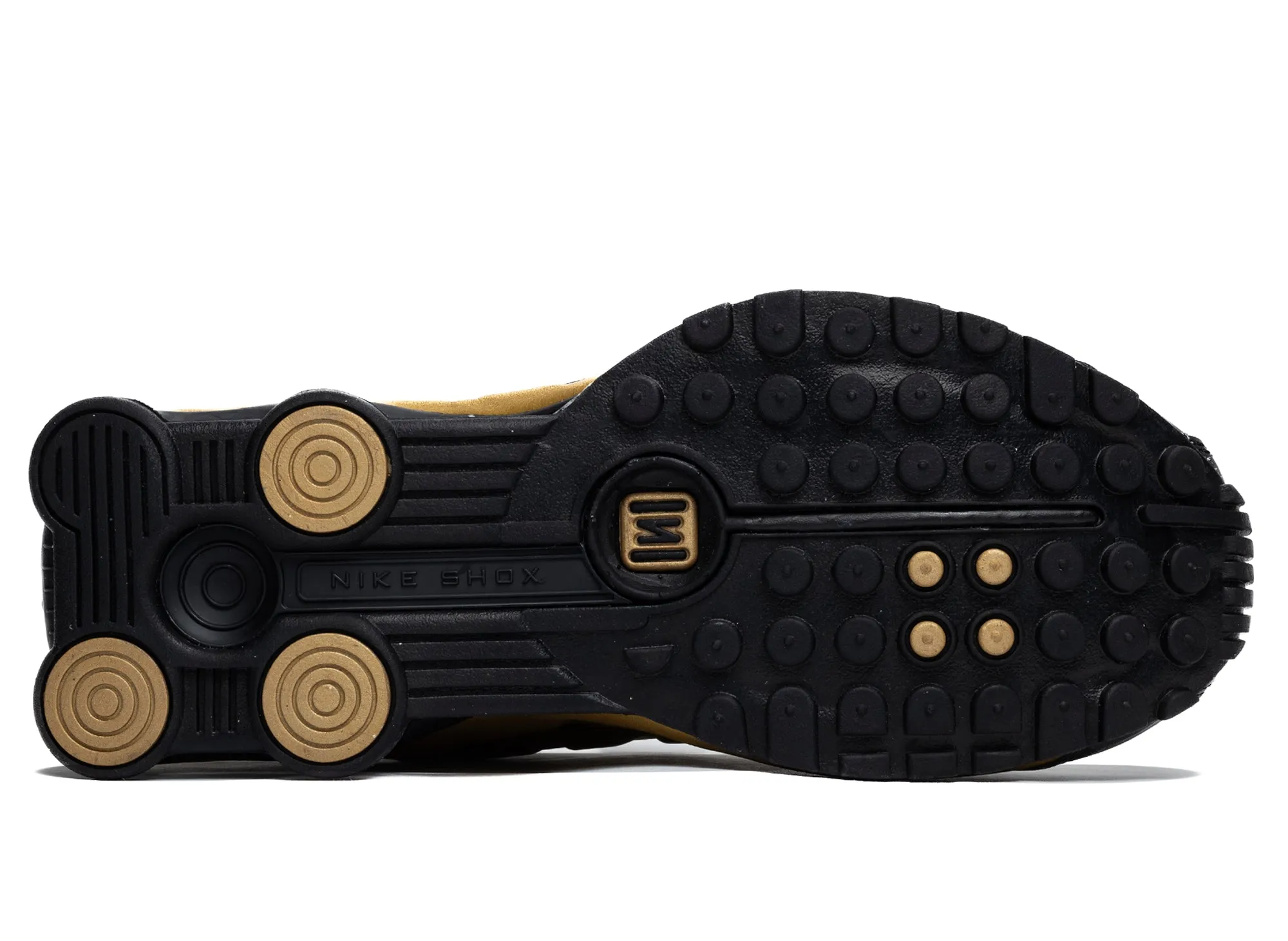 volleyball players least outdoor Nike Shox R4