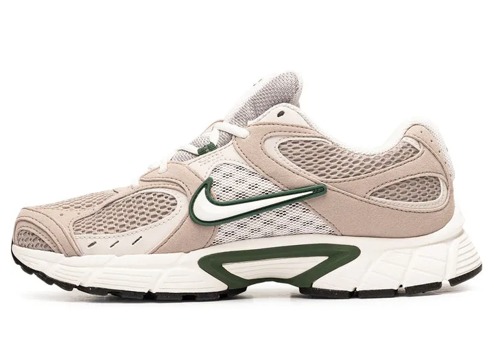 Nike V5 RNR photo shoot Breathable Road Trip