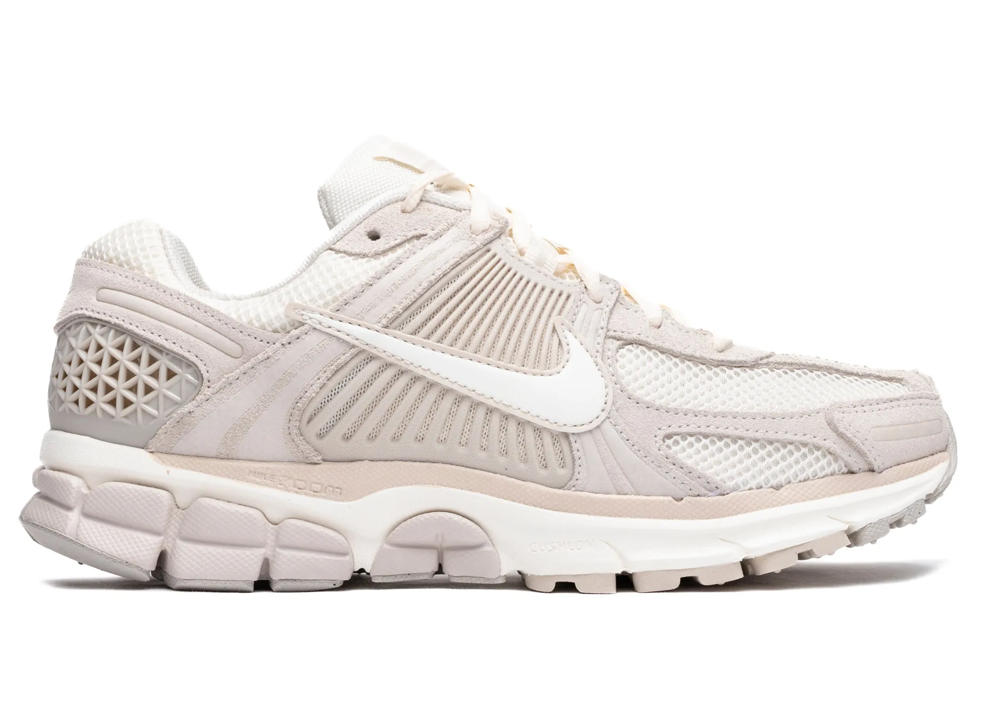 Nike Zoom Vomero 5 Cushioned heel