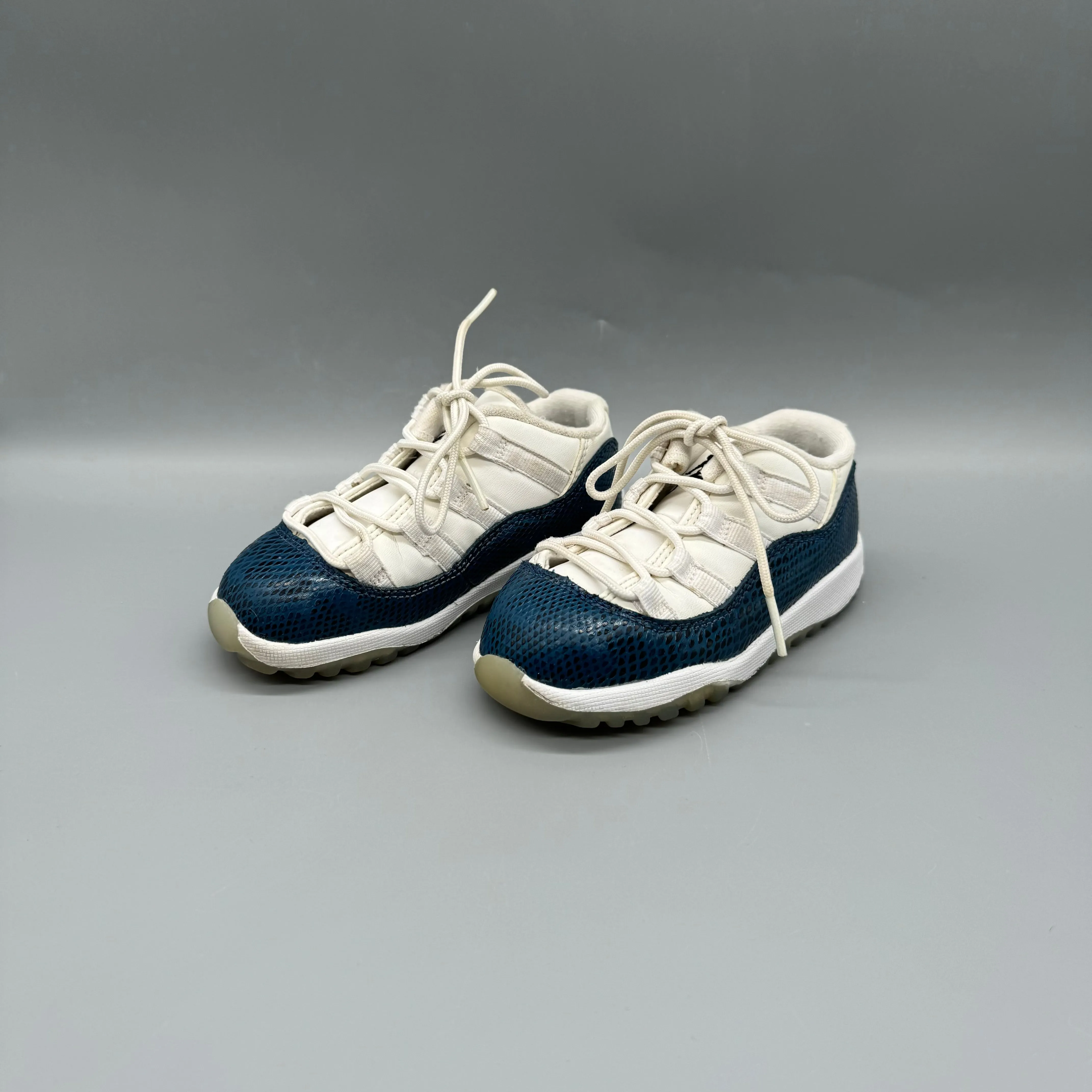 Easy Wear Nike / Jordan / Runner / US8