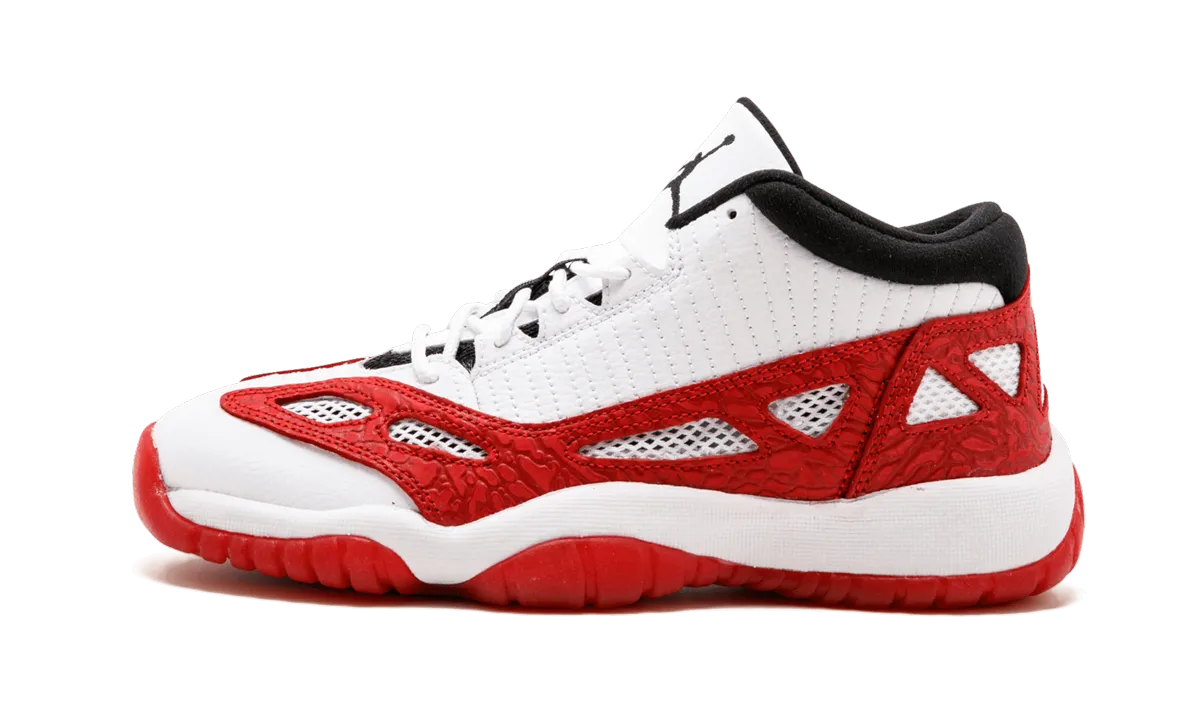 Enhanced grip Air Jordan 11 Retro Low IE GS