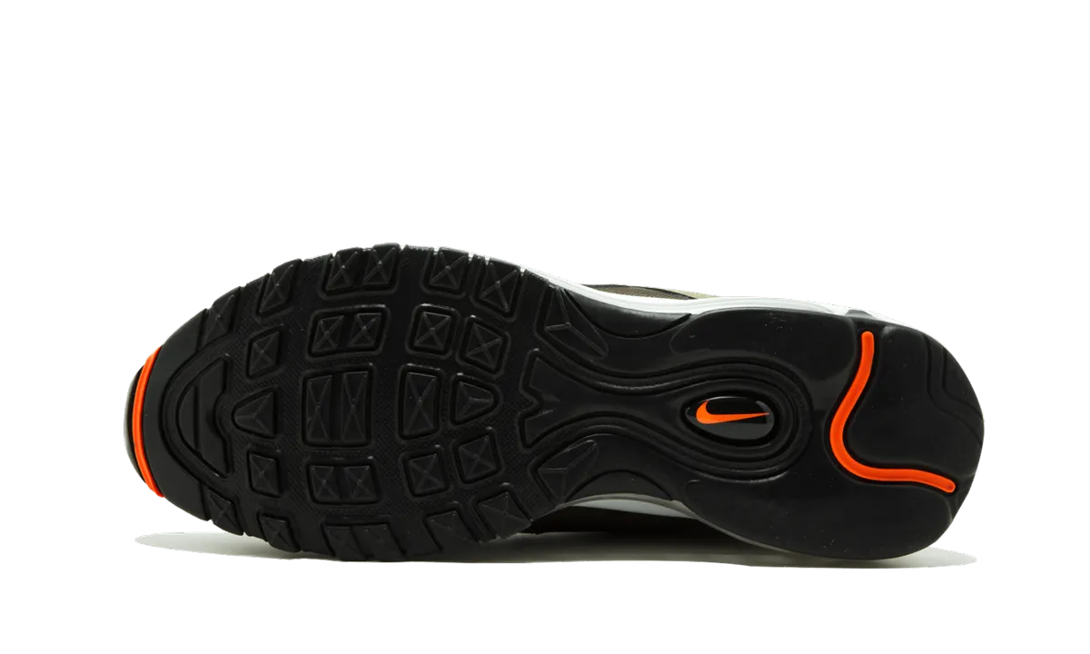Air Max 97 OG / UNDFTD warm weather running
