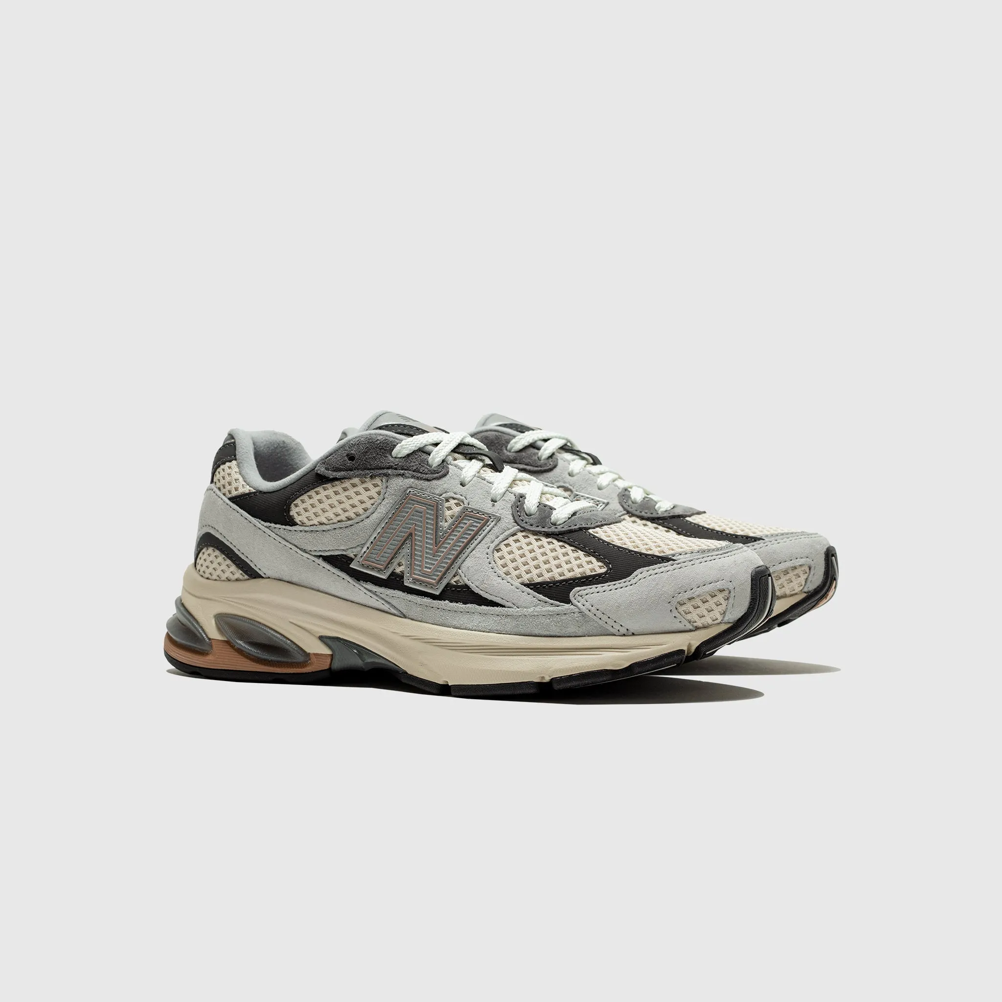 Wide base stability U2010TTO "BRIGHTON GREY"