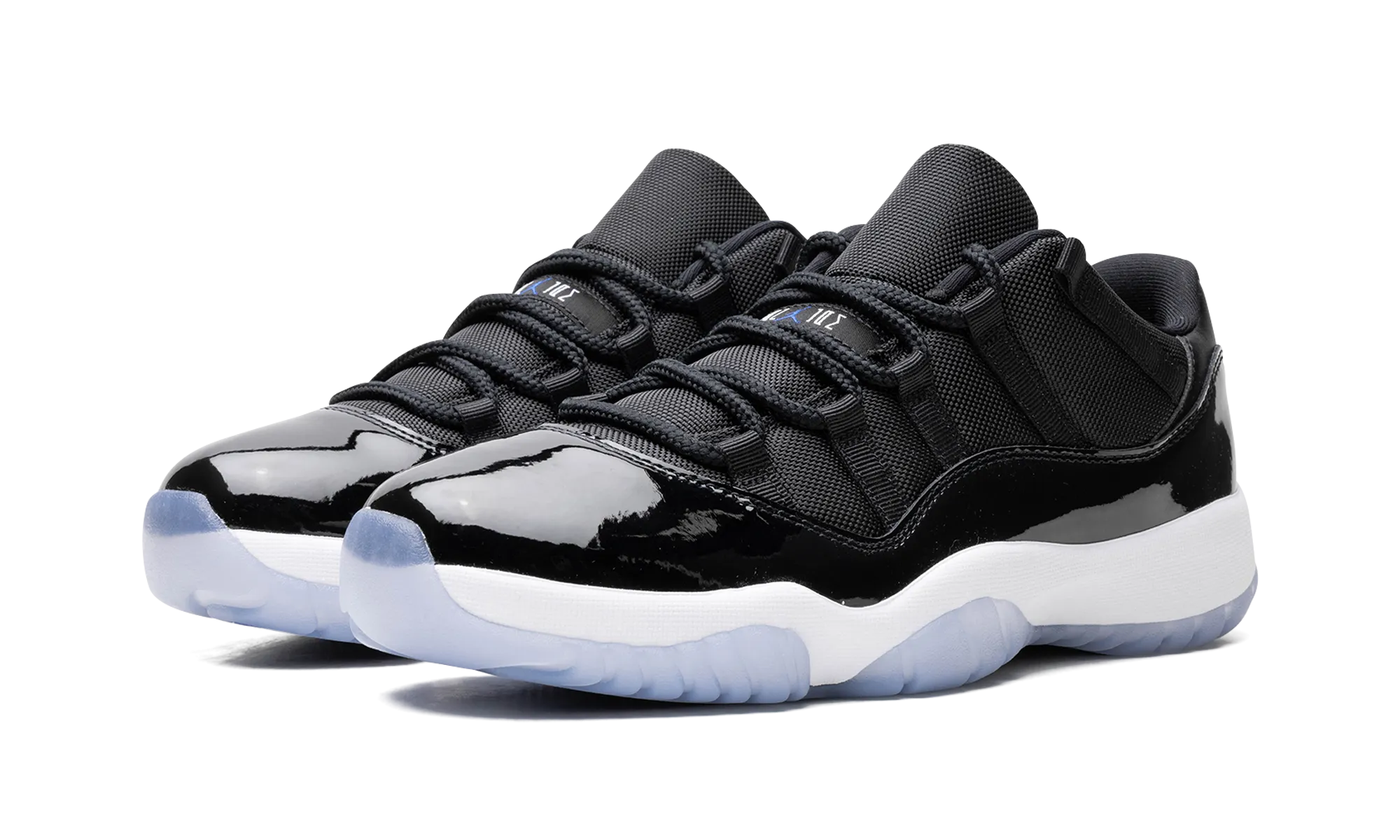 Maximum Comfort Grip Air Jordan 11 Low "Space Jam"