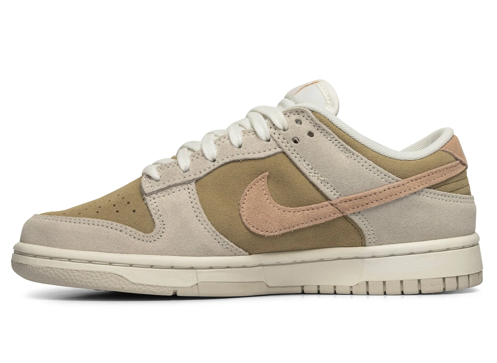 Women's Nike Dunk Low Reliable flair active seniors' comfort