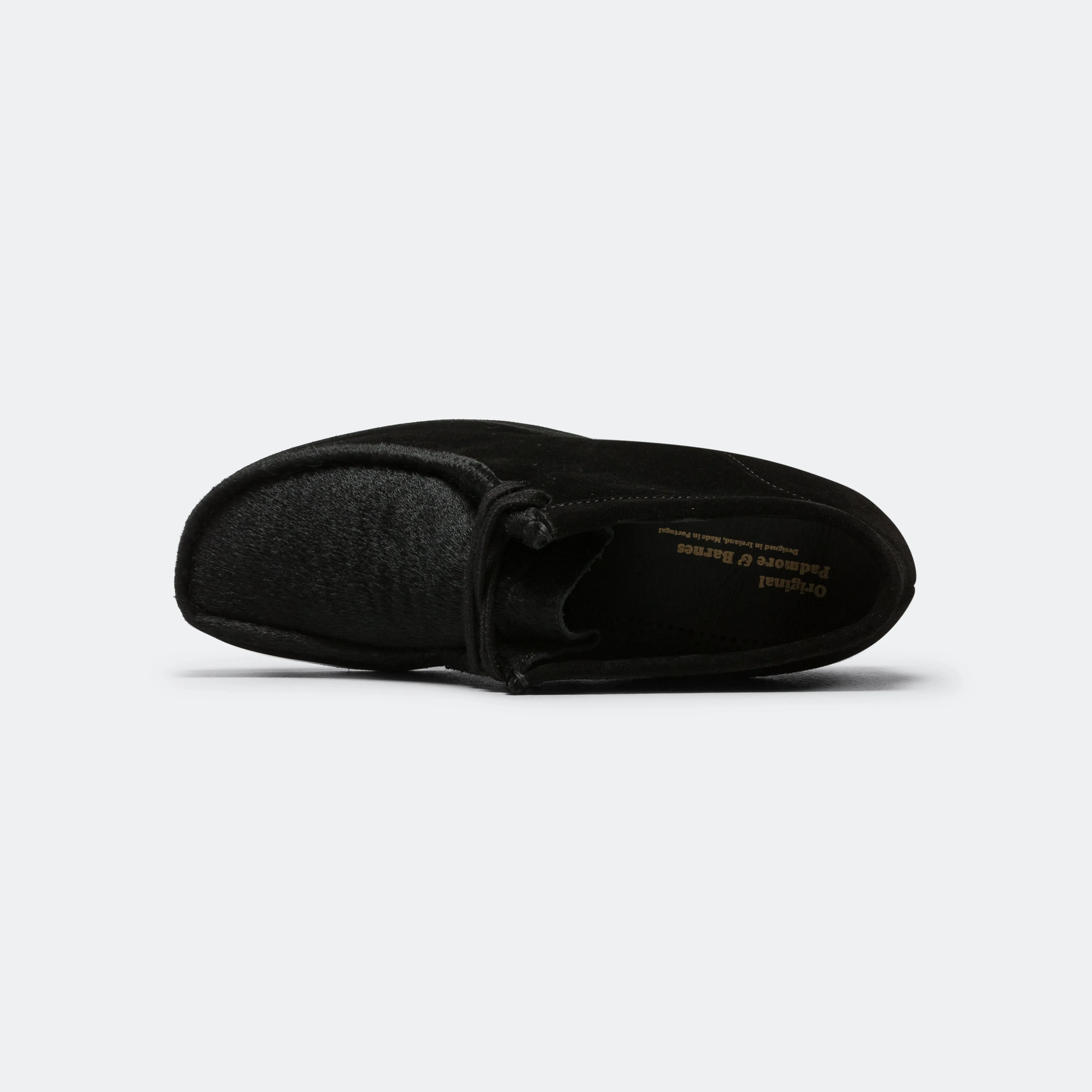 Weekend Trip Rubber Sole P404 ?? UP THERE - Black Suede/Black Pony