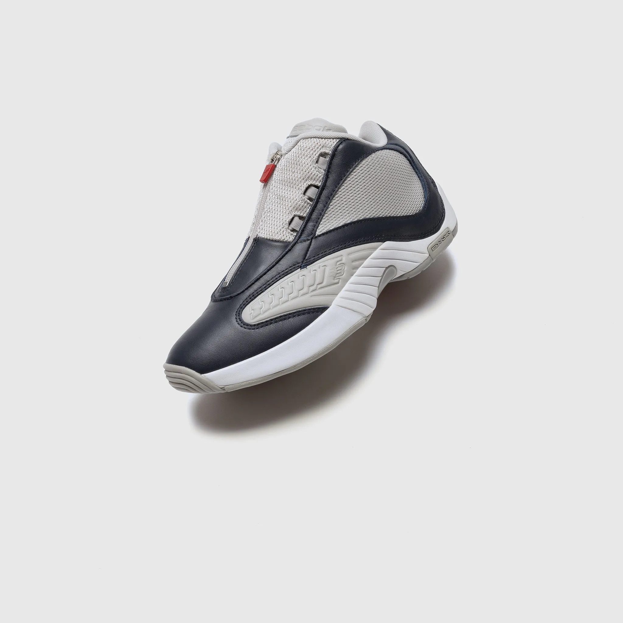 Luxe cushioning PACKER X ANSWER IV OG "ULTRAMARINE"