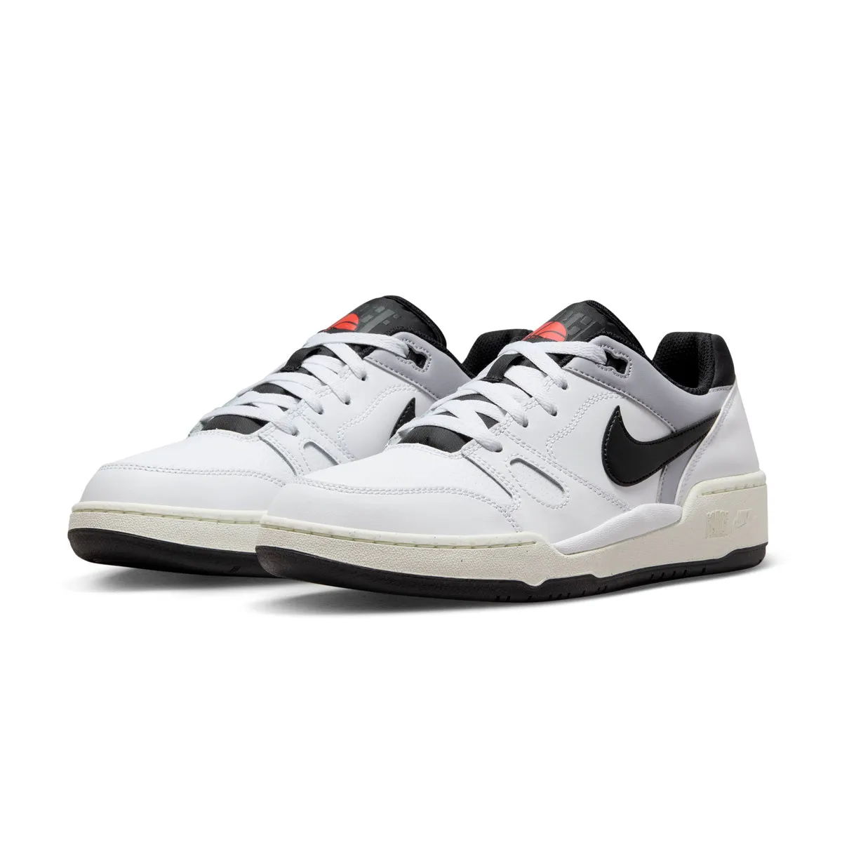 Full Force Low 'White Black' Shock-absorbent look brightest