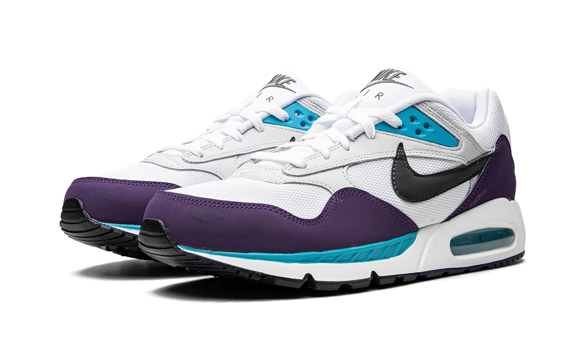 running in an iconic bridge area shoes Thermal hats AIR MAX CORRELATE MNS WMNS