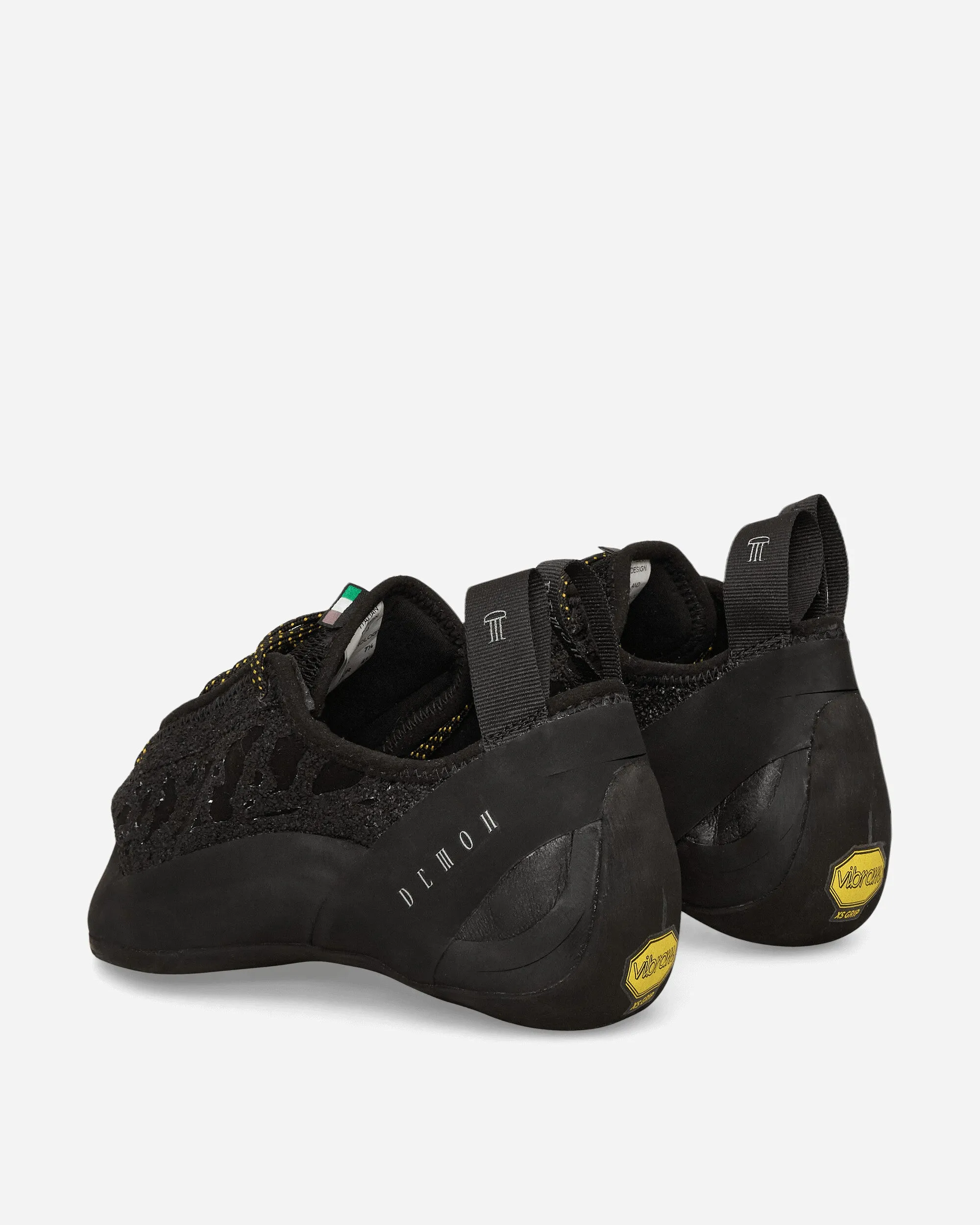 Smooth Movement Flat Knit Texture Kroda Sneakers Black