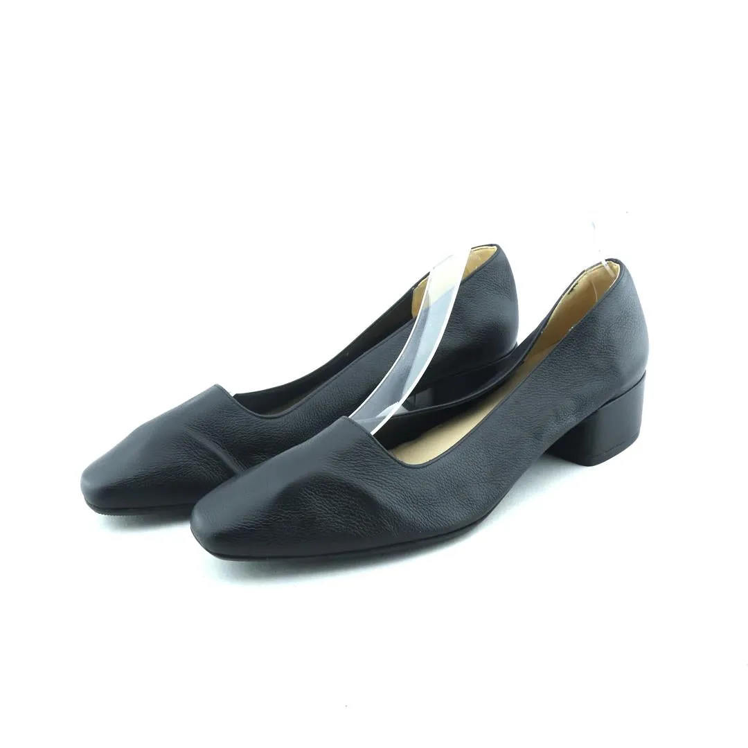 EVERLANE . Walk Spark Street Proof