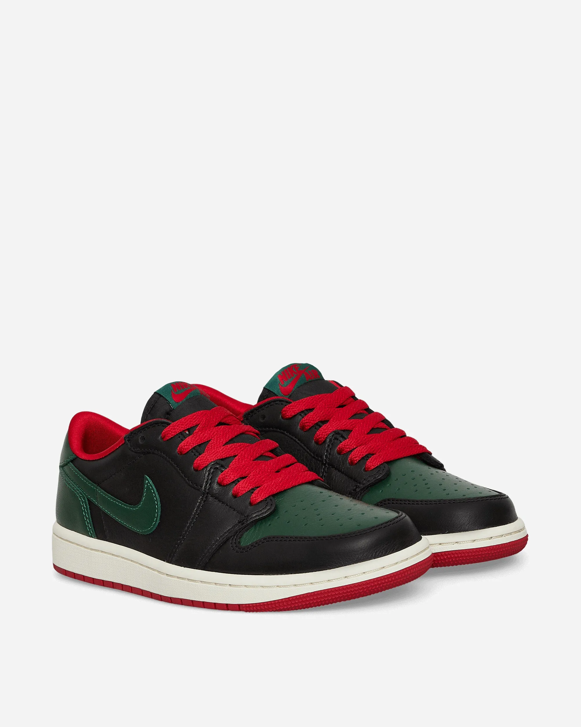 Women's Air Jordan 1 Retro Low OG Sneakers Black / Gorge Green Urban Fit