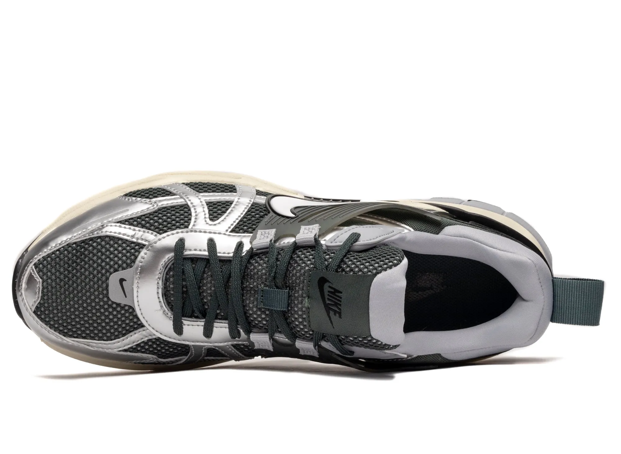 Palm Base Nike V2K Run