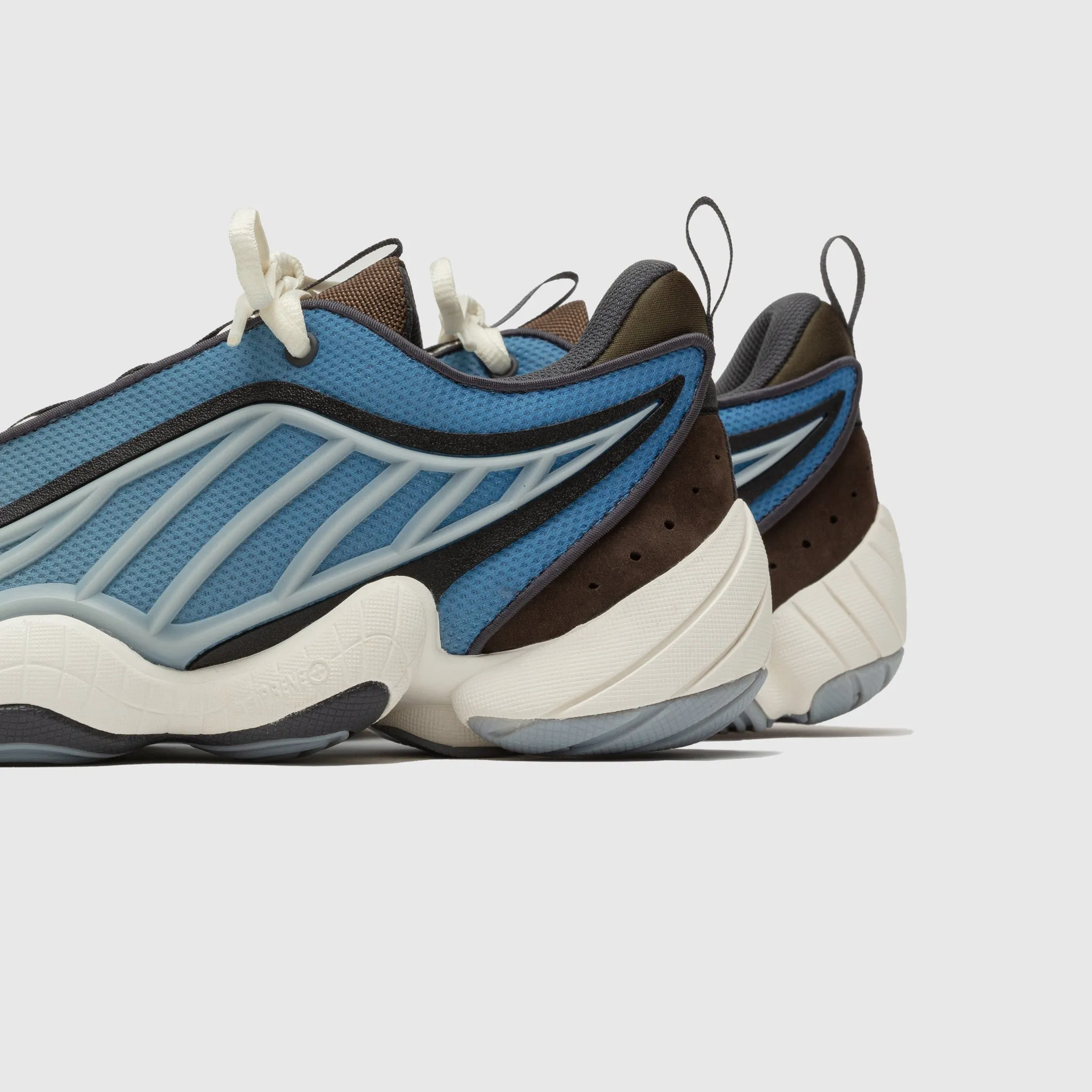 PACKER X ADIDAS FYW INTIMIDATION LOW "CYAN BLUE" Dynamic Foot Rocking Systems Air   Circulating