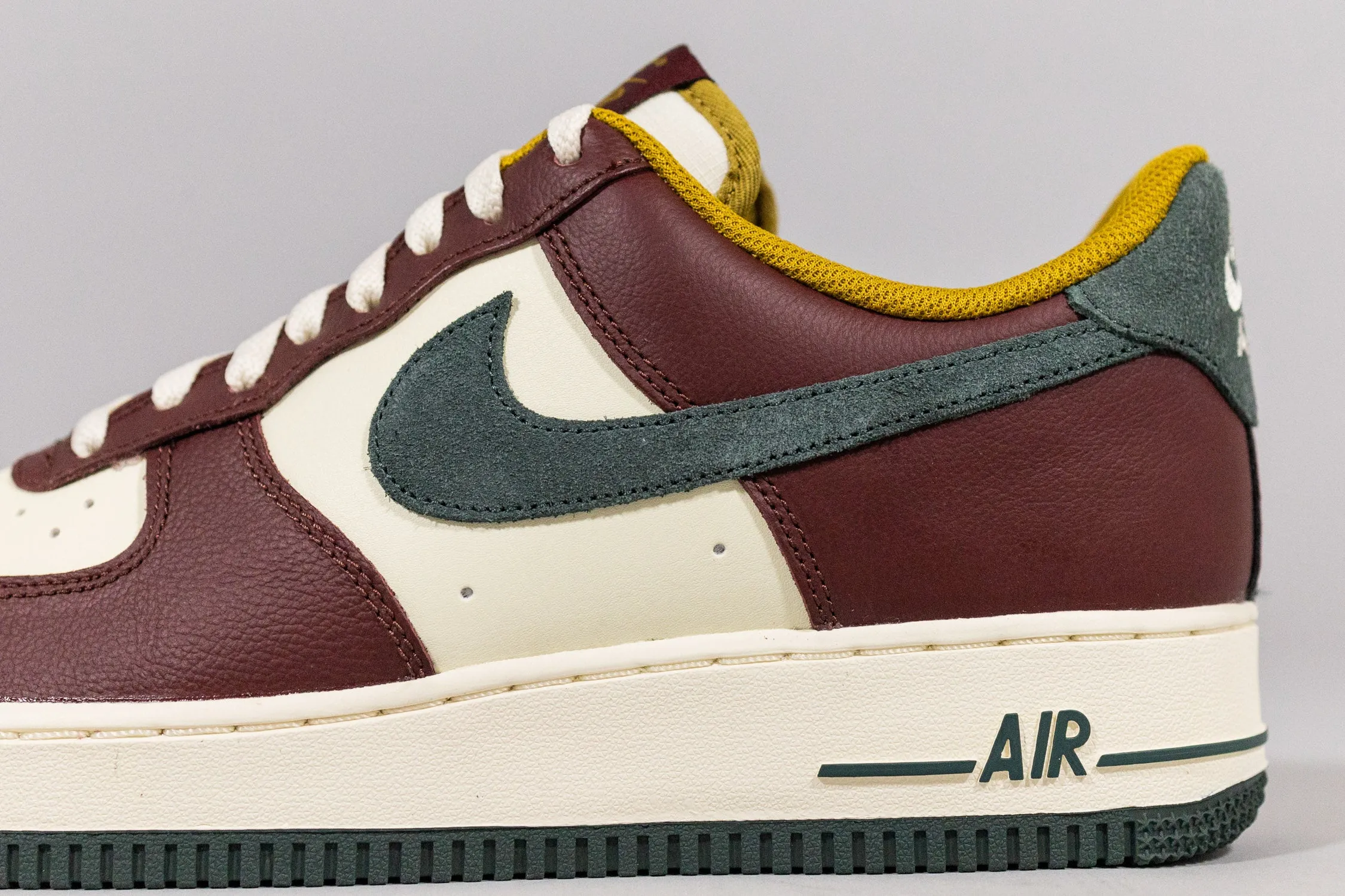 Long-Distance Walking Move Free Nike Air Force 1 Low 'Coconut Milk and  Vintage Green'