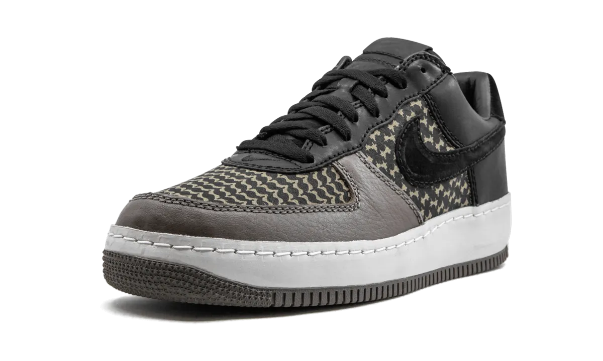 Smooth stride Air Force 1 Low IO Premium