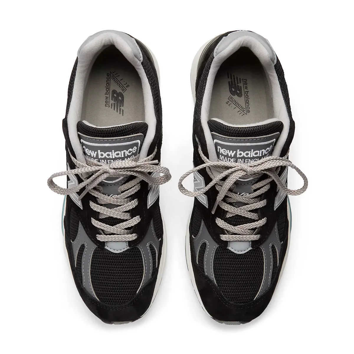 serious hikers' equipment in UK 991V2 'Black'