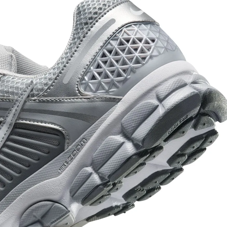 M Nike Zoom Vomero 5 FJ4151-003 Eco Friendly Backpacking Trip