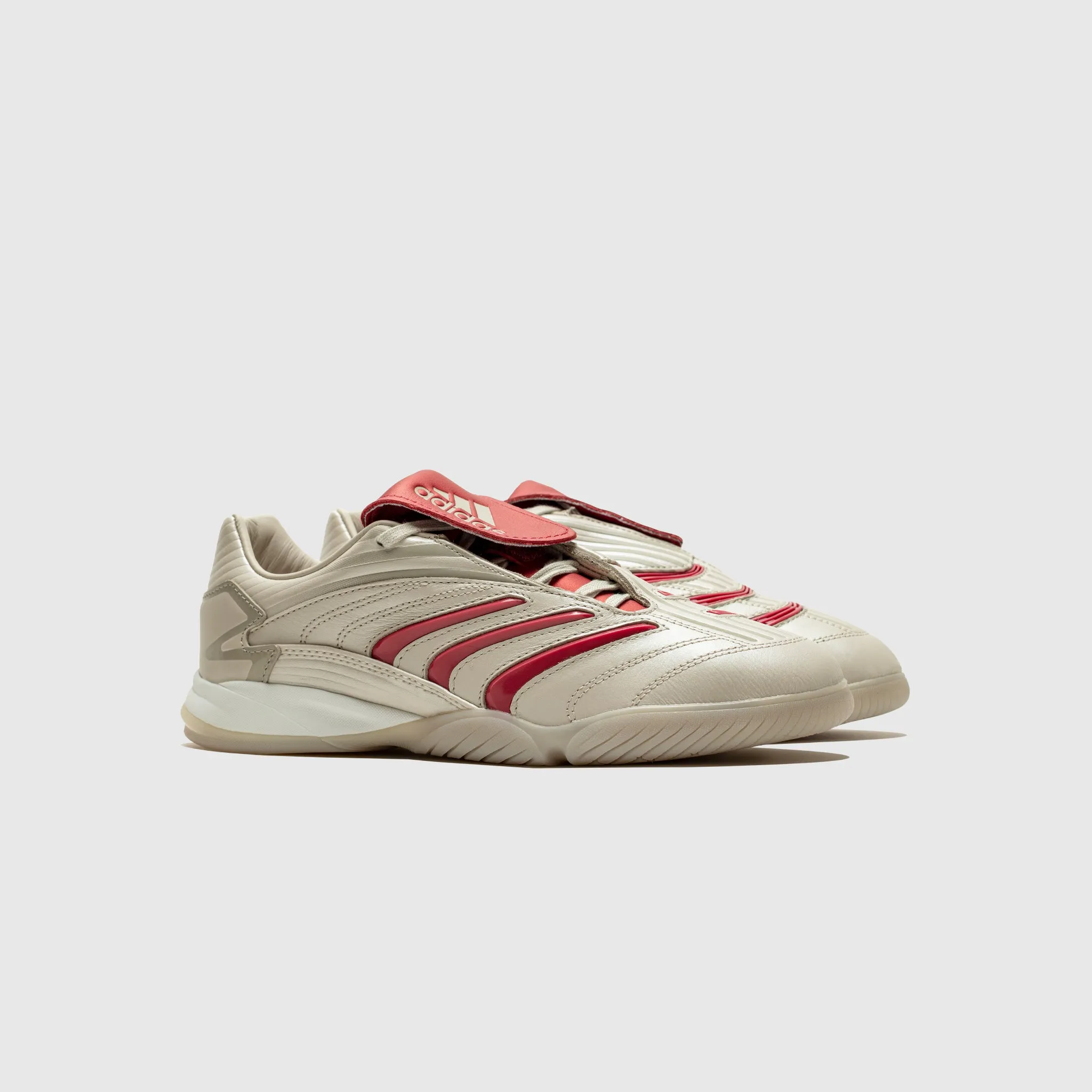 PREDATOR SALA Shock Diffusion Midsole