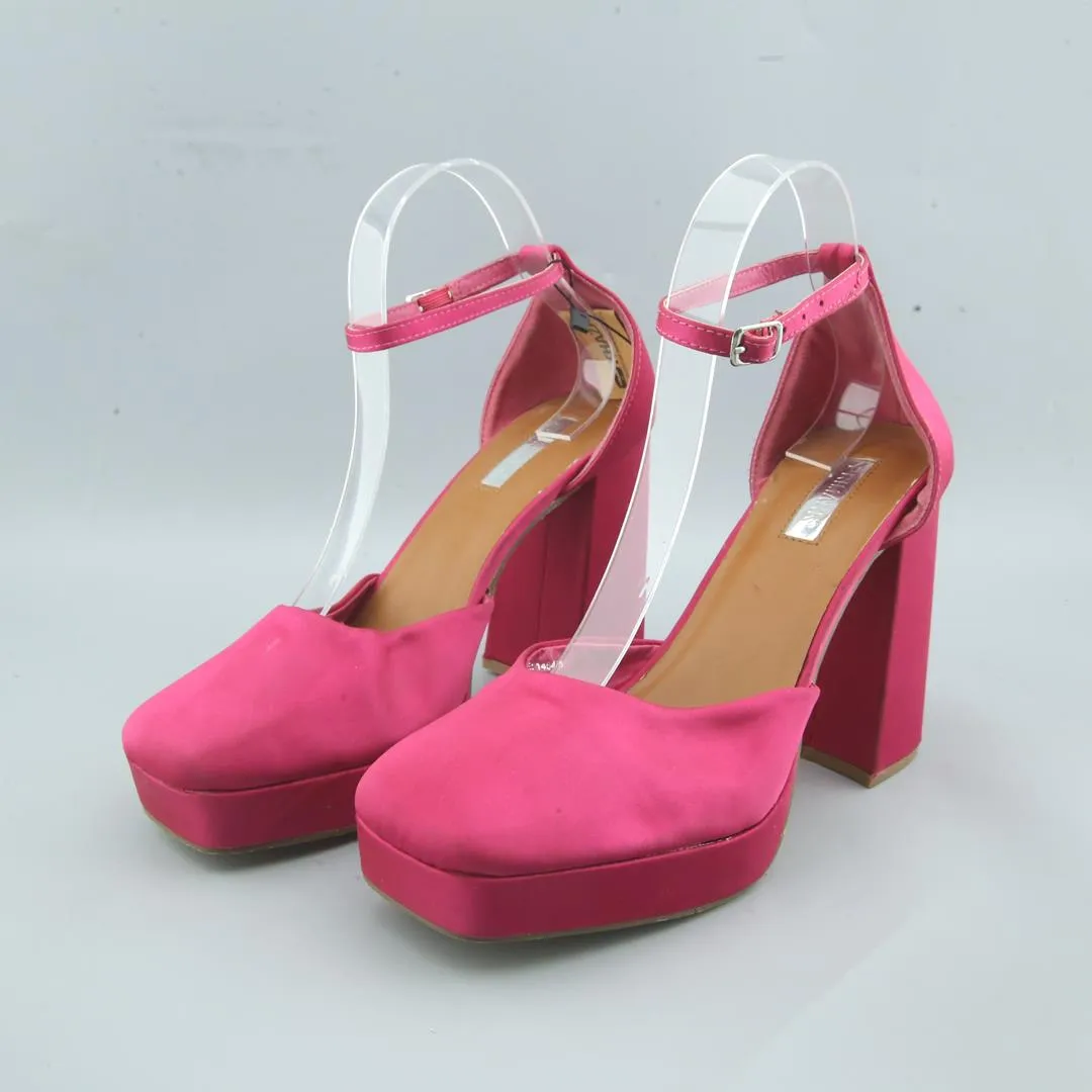 PRIMARK . Wrapped Heel