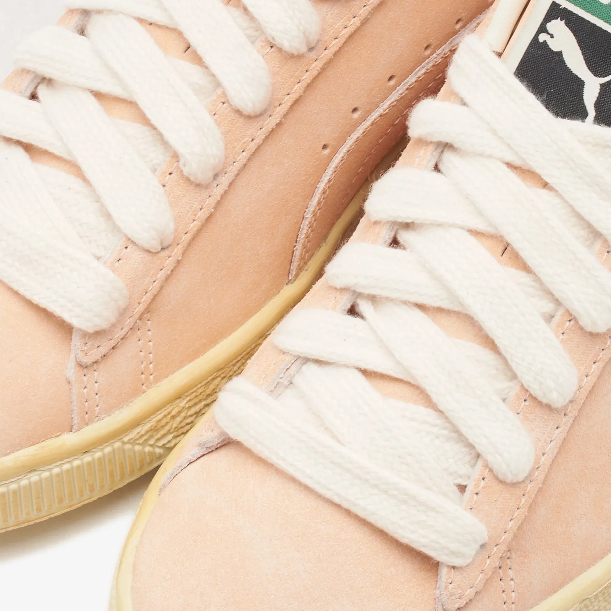 Functional Look Minimalist PUMA | SUEDE FADED { BRIGHT MELON-FROSTED IVORY