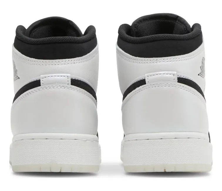 GS Nike Air Jordan 1 Mid SE (Diamond) Street Active