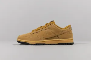 Lake Hike Dusk Run Nike Dunk Low 'Wheat'