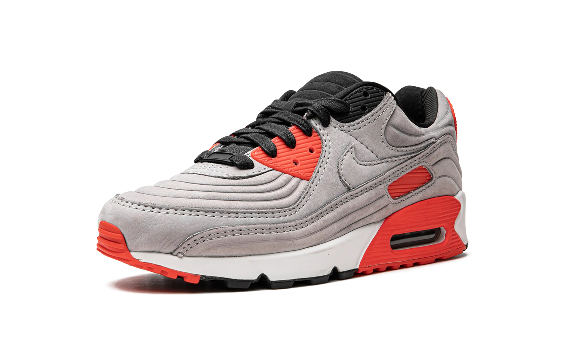 Vans Old Skool medieval - themed running option Air Max 90 QS