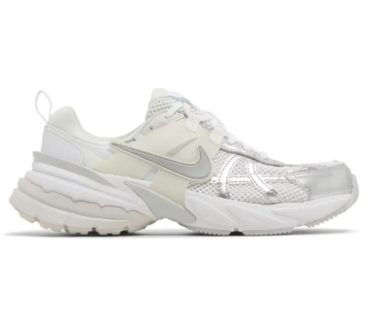 Women??s Nike V2K Run (White/Metallic Silver) ReflectiveDetails Carbon Fiber Inlay