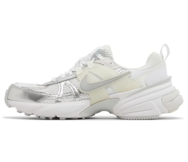 Women??s Nike V2K Run (White/Metallic Silver) Urban use Structured Feel