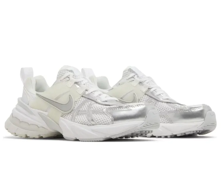 Women??s Nike V2K Run (White/Metallic Silver) Quick Lace System