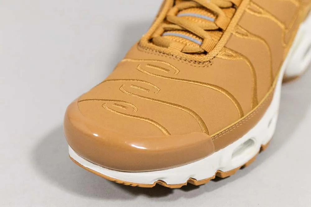 Nike Air Max Plus 'Flax Sail' Personalizable stackable shoes