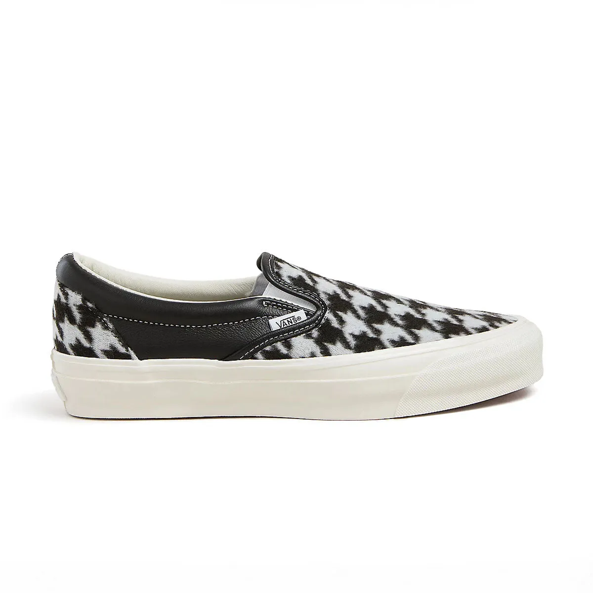 Premium Slip-on 98 'Black' Stretchy Material Ultra-soft fit
