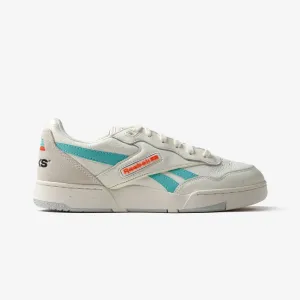 fitness sneakers treadmill training shoe use Reebok | BB 4000 II  { WHITE/BLUE