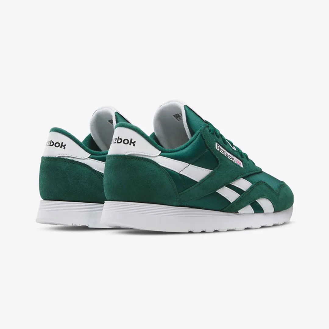 Reebok | CLASSIC NYLON 'COLLEGIATE GREEN/WHITE' running in a martial arts studio shoes