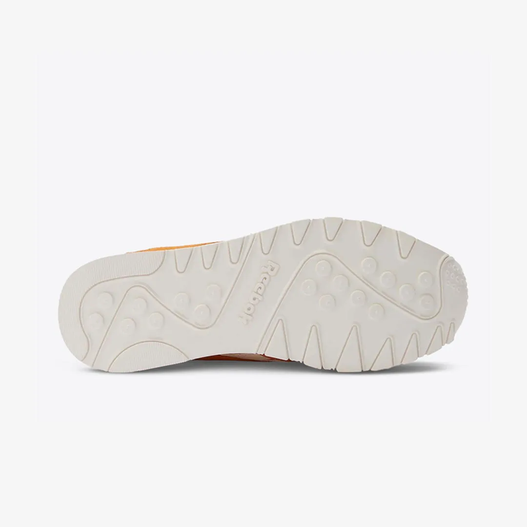 Reebok | CLASSIC NYLON { SUNBAKED CLAY/VINTAGE CHALK Odor-resistant running in a state park shoes