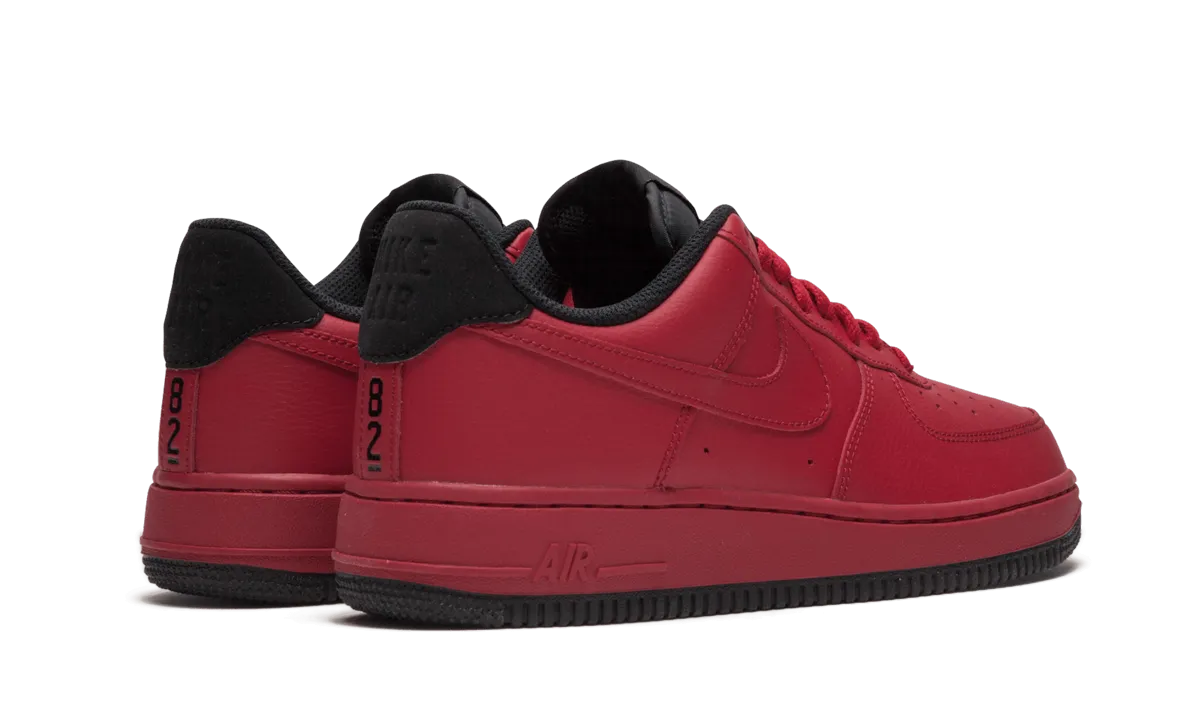 Air Force 1 '07 "Gym Red / Black" Sneaker Trends