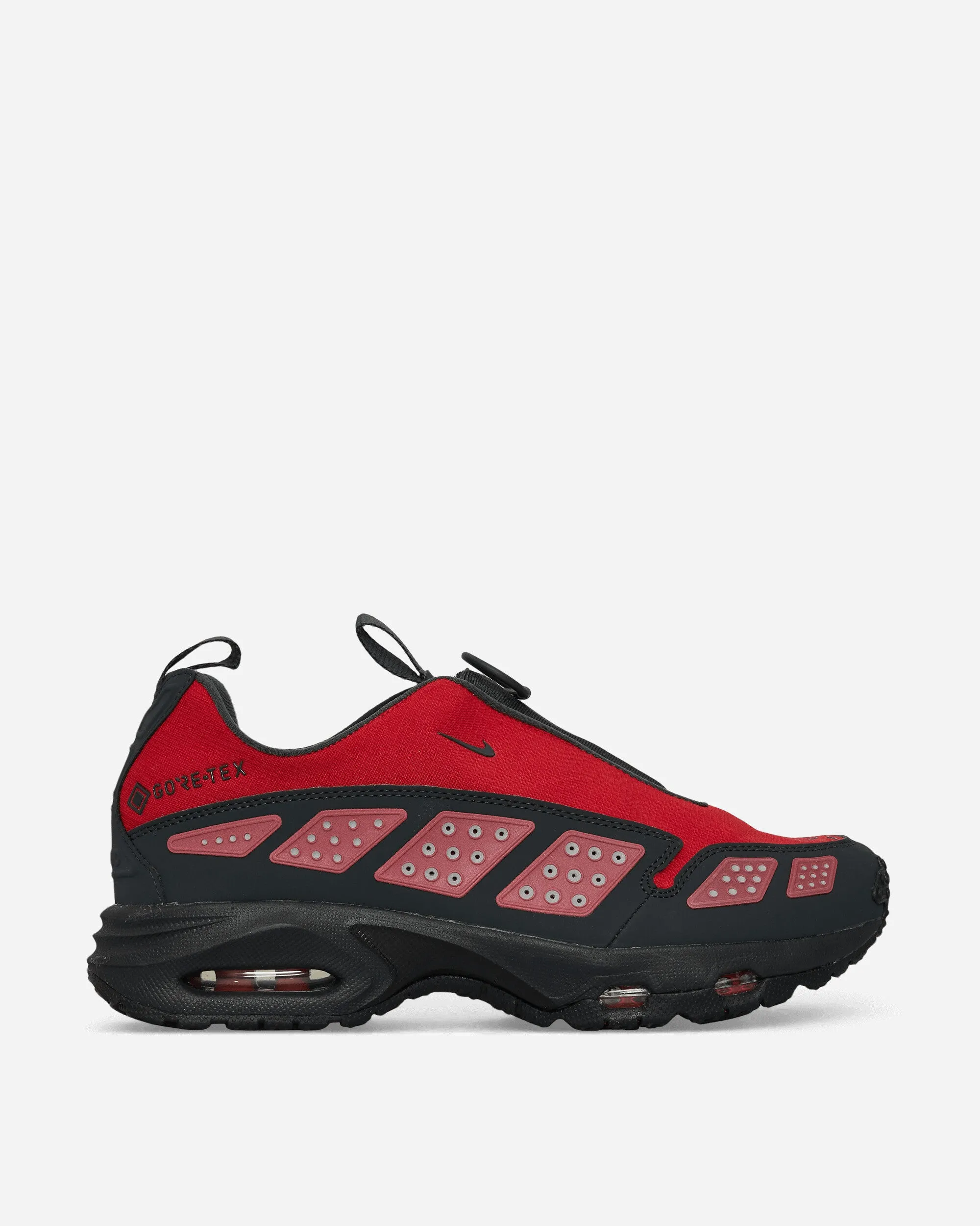 Women's Air Max SNDR GORE-TEX Sneakers Fire Red / Dark Smoke Grey Walk Fit Sturdy Outsole