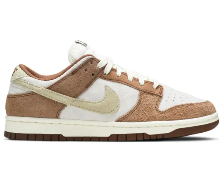 Contoured Heel Cup Men's Nike Dunk Low Retro (Medium Curry)