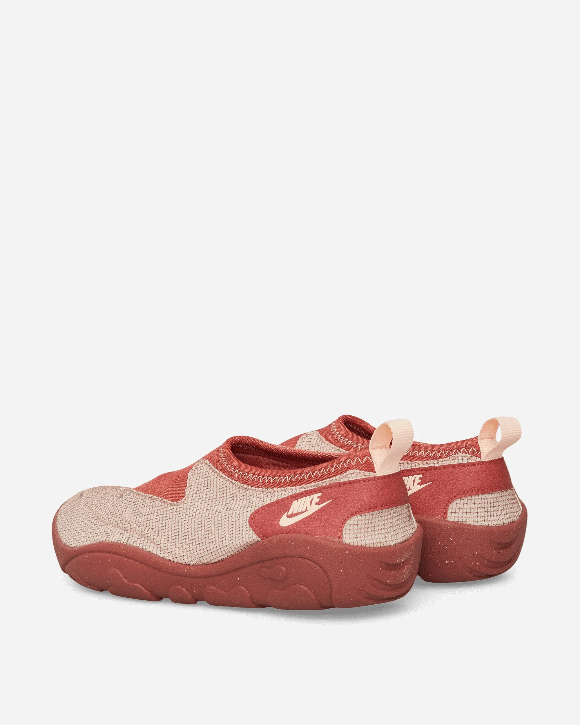 Women's Aqua Turf Sneakers Particle Beige / Washed Coral Layered silhouette Weekend Plans