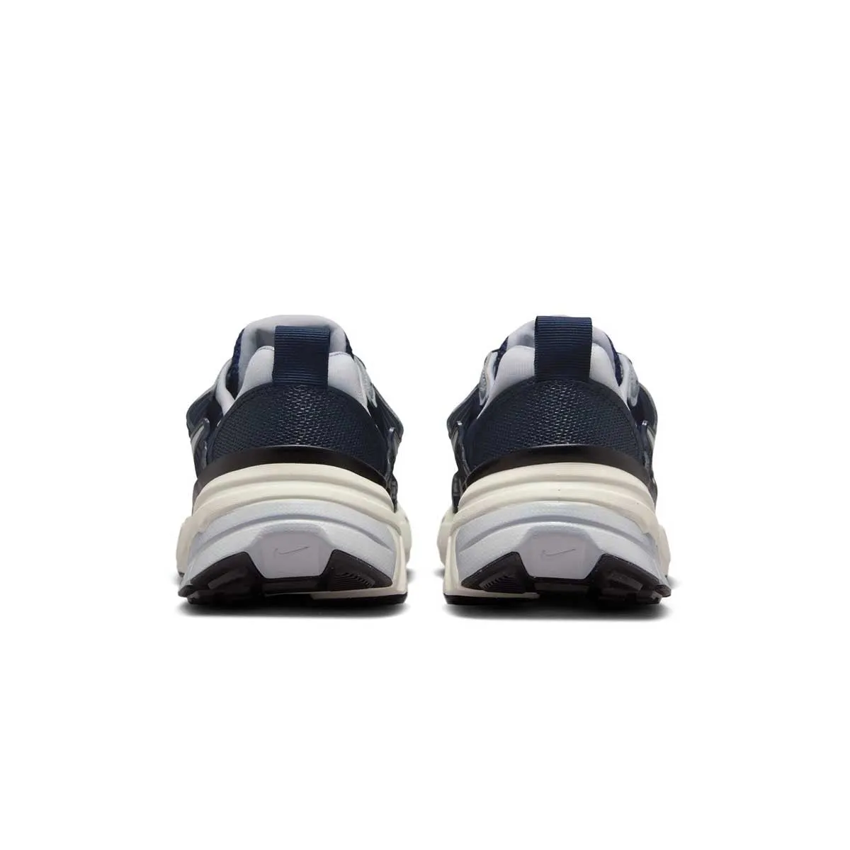 V2K Run 'Obsidian Thunder Blue' runners' soccer players