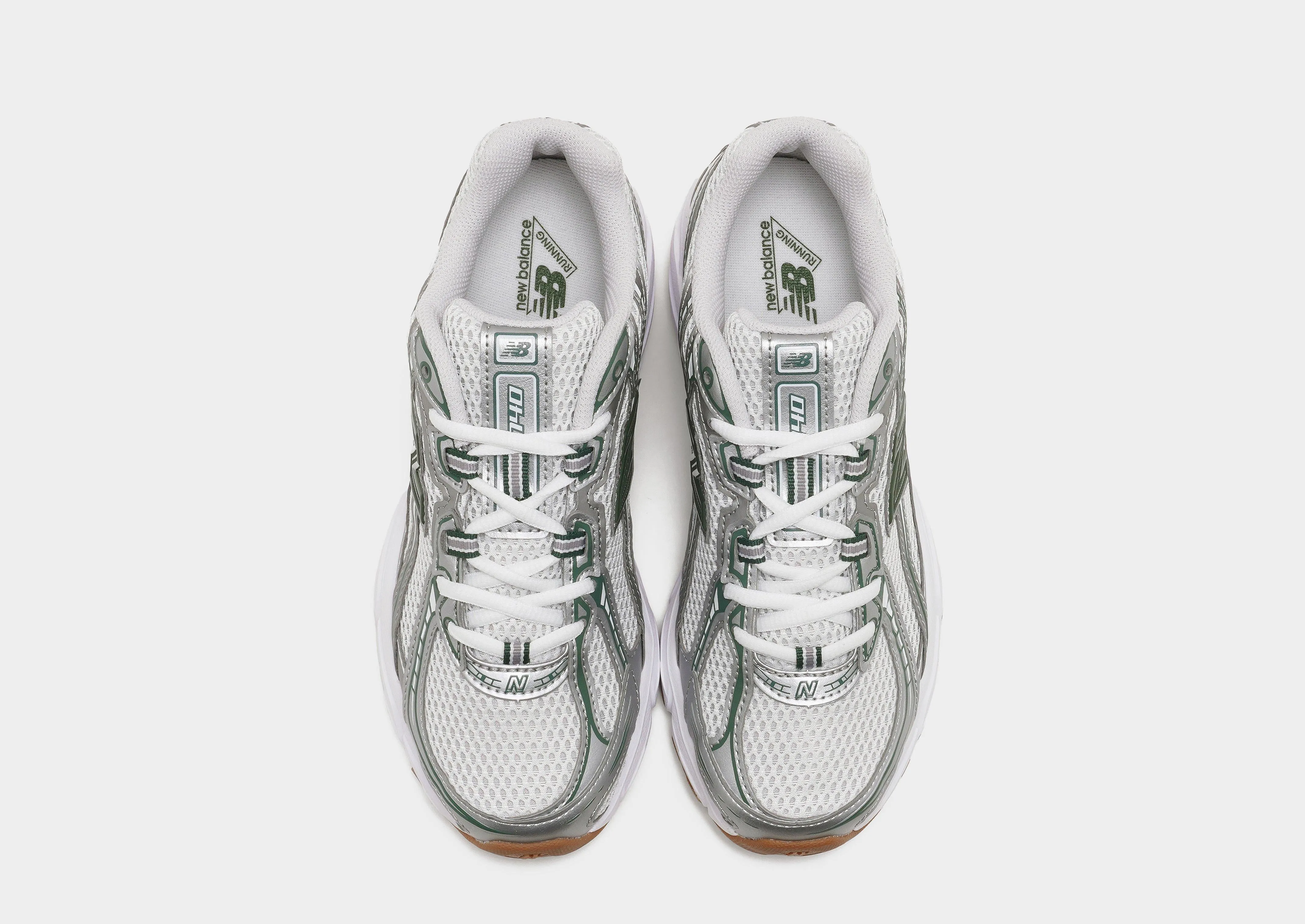 running with a maximalist style 740