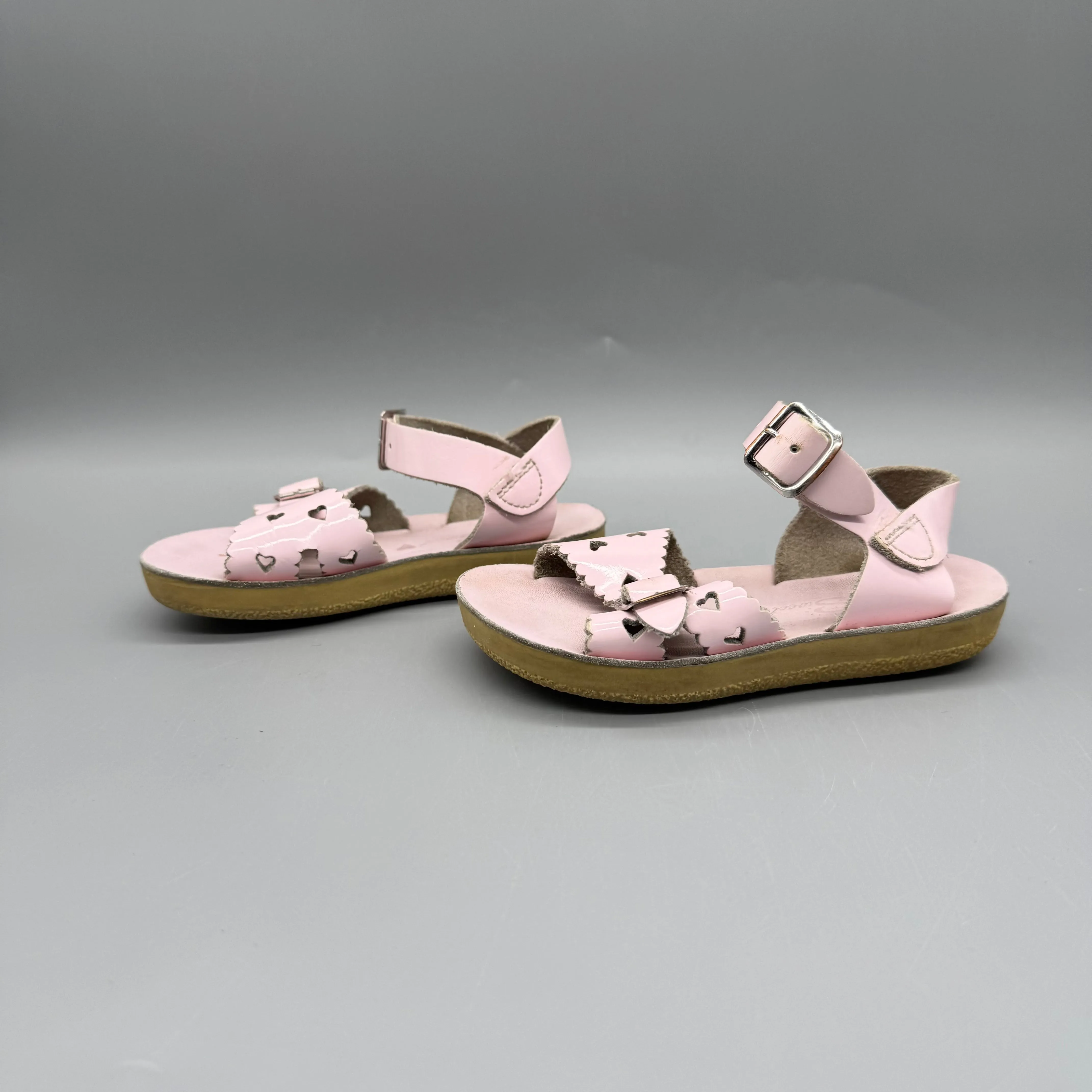 Salt Water / Sandals / US7 All-day Grip Slim flair