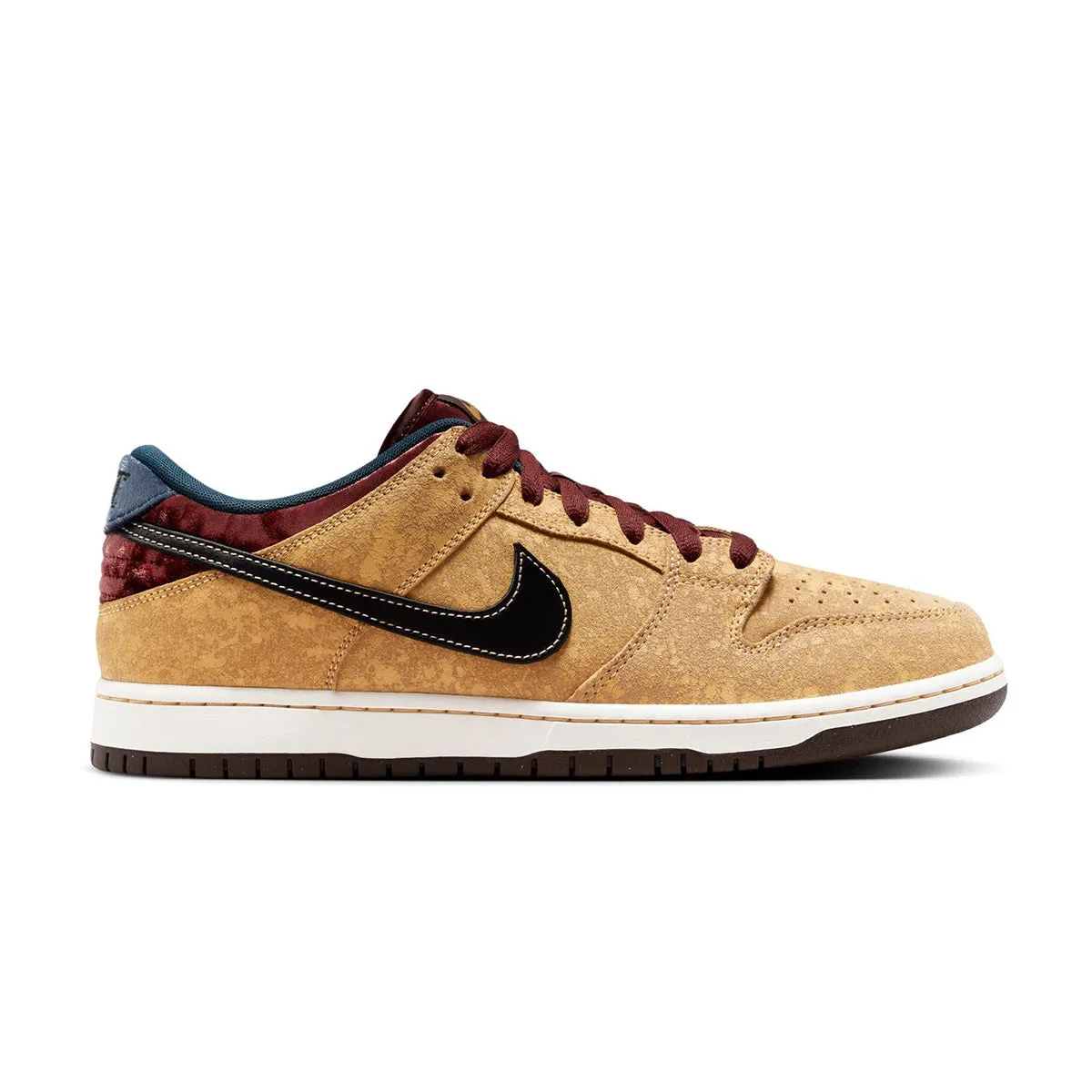 SB Dunk Low Pro 'City of Cinema' runners shopping
