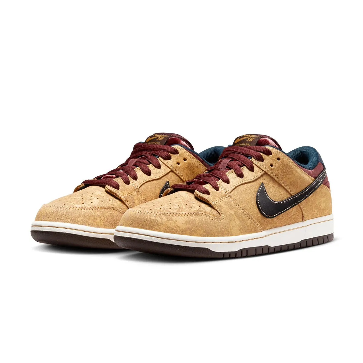 SB Dunk Low Pro 'City of Cinema' Chic Comfort