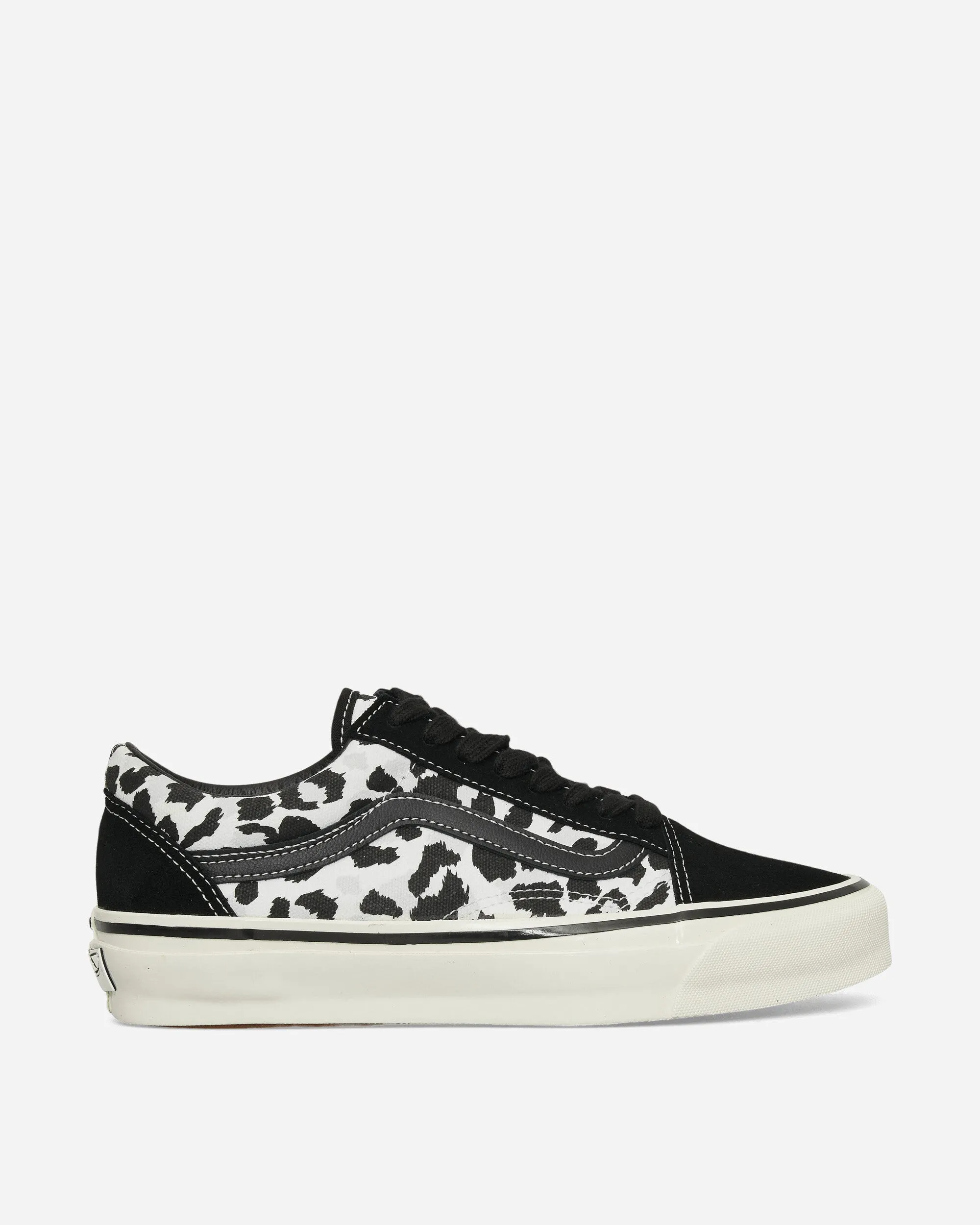 Retro-inspired performance Premium Old Skool Leopard Sneakers Black / White