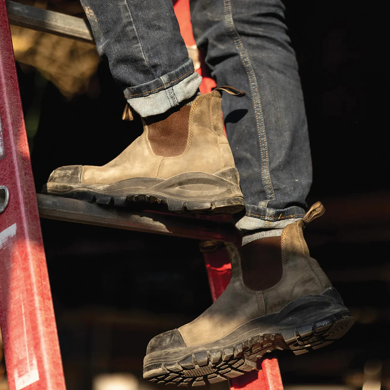 Warm and Cozy Travel Essential Blundstone Work & Safety XFR #962 Waxy Rustic Brown
