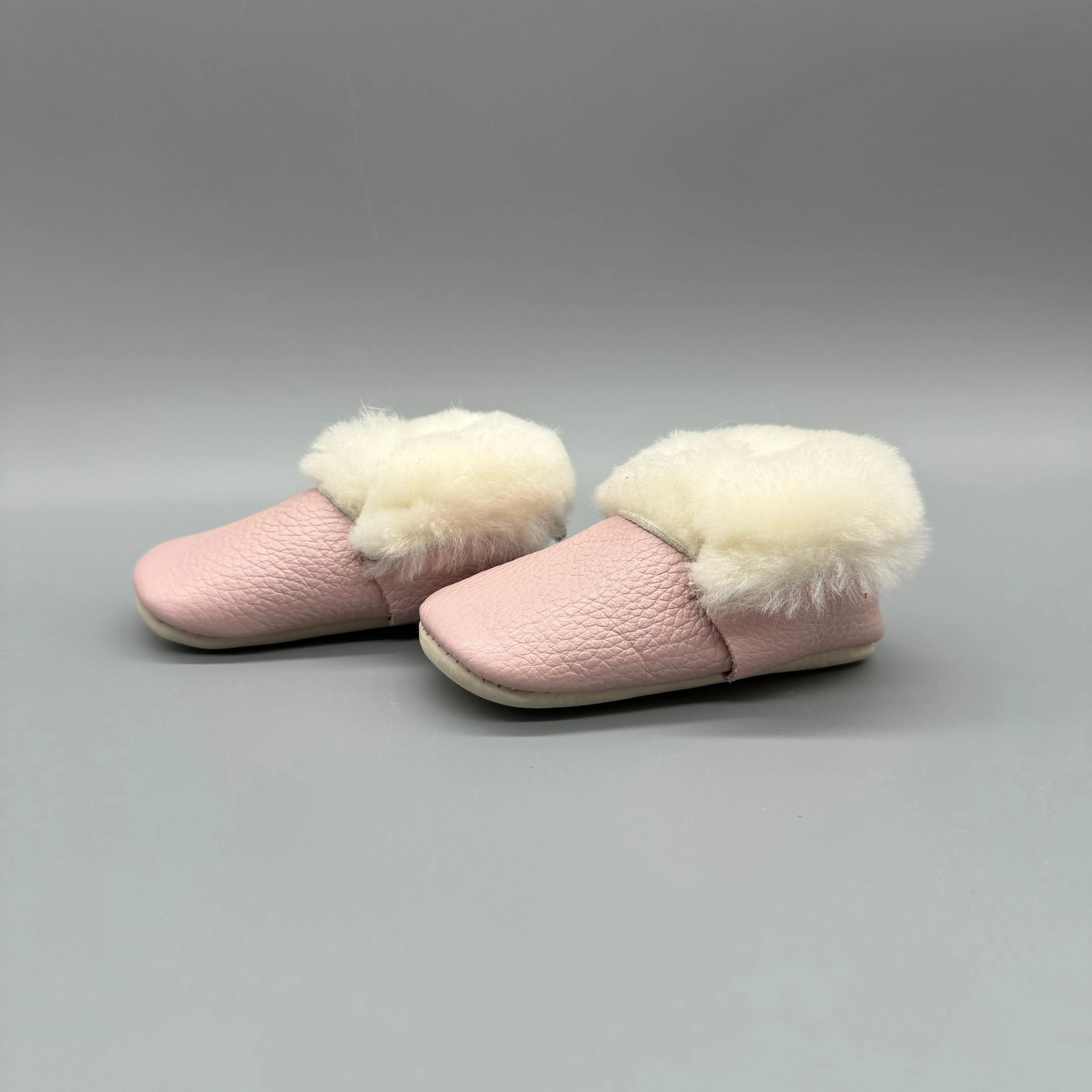 Timeless Chic Grip Heyfolks / Soft sole shoes / US2